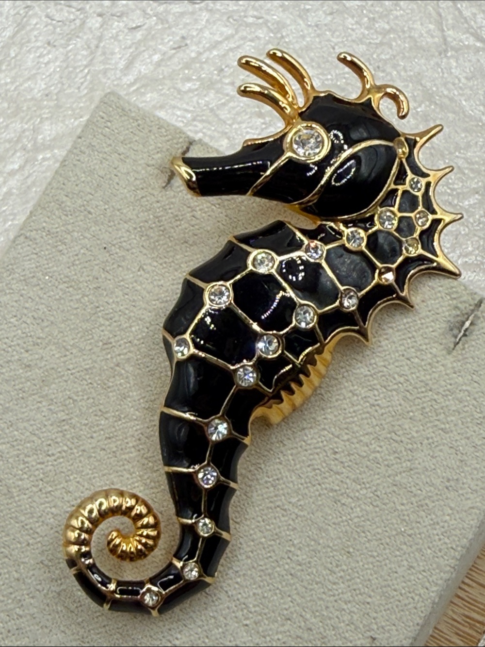 Swarovski Black Gold Seahorse Reptile Brooch luxury runway pin brooch high end